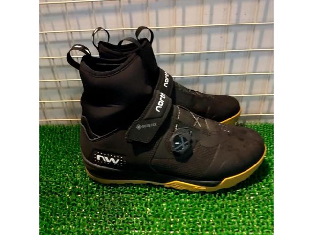 サイズ:EUR42 NORTHWAVE Kingrock Plus GTX SPD用 ビンディングシューズ ブラック