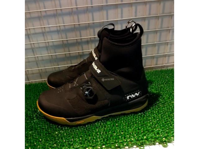 サイズ:EUR42 NORTHWAVE Kingrock Plus GTX SPD用 ビンディングシューズ ブラック