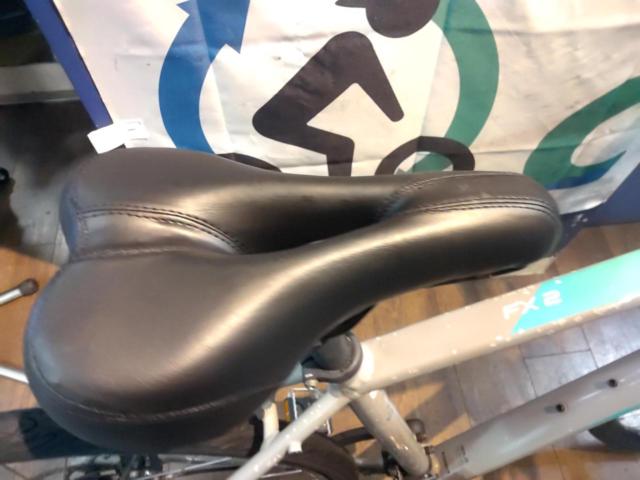 TREK FX2 DISC 2020年頃モデル 700x35c 3-8s アルミクロスバイク グレー 適応身長:170～184cm