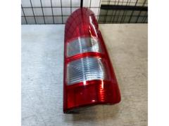 Wakeari
TOYOTA
Hiace 200
Genuine tail lens
※ Driver's seat side only