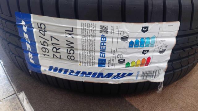 SUZUKI with new tires
Swift Sports / ZC33S
Final edition
Original wheel
+
WINRUN
R330