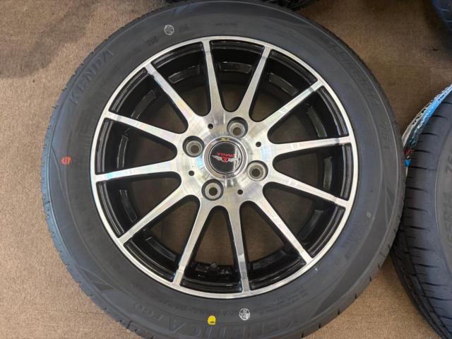 Weds with brand new tires
TEAD
TRICK
+
KENDA
KR 203