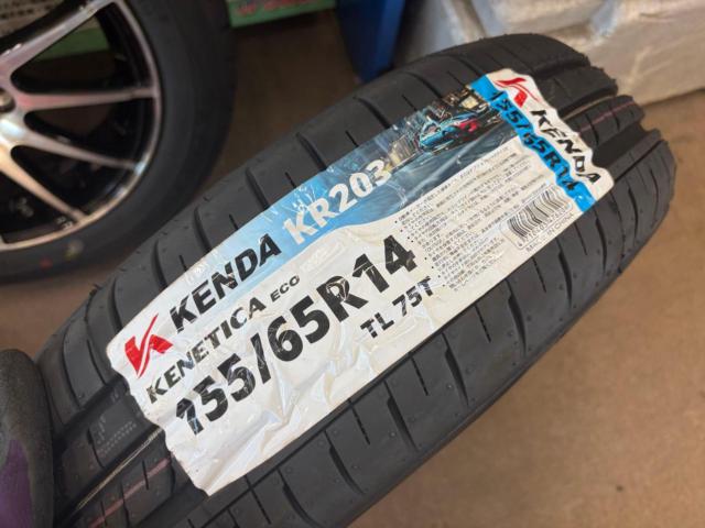 Weds with brand new tires
TEAD
TRICK
+
KENDA
KR 203