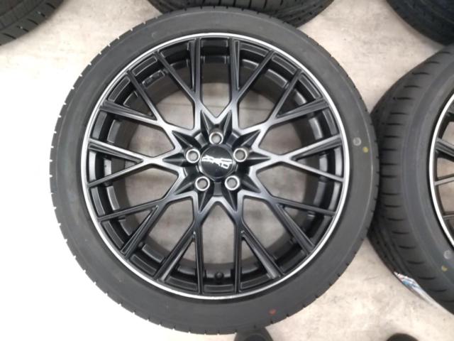 TRD
TF9
+
KENDA
KR 201