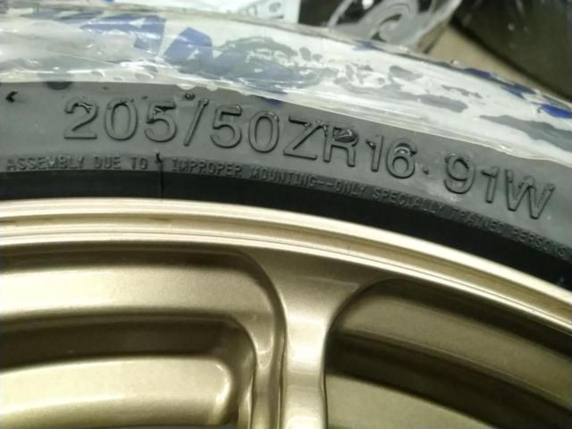 YOKOHAMA
ADVAN
Racing
RZ2
+
SHIBATIRE
R23