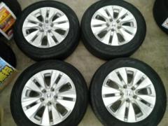 Honda
Step WGN original wheel
+
YOKOHAMA
BluEarth-RV
RV-03
Step Wagon! For vehicle inspections, tire changes, etc.!
