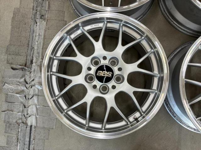 BBS (Bee-Bees)
RG715