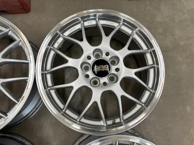 BBS (Bee-Bees)
RG715