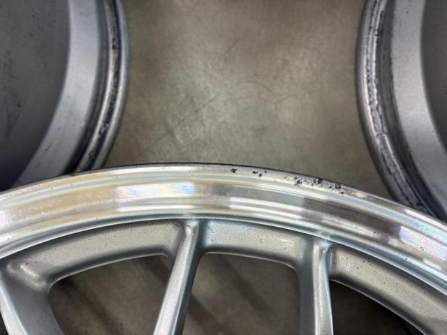 BBS (Bee-Bees)
RG715