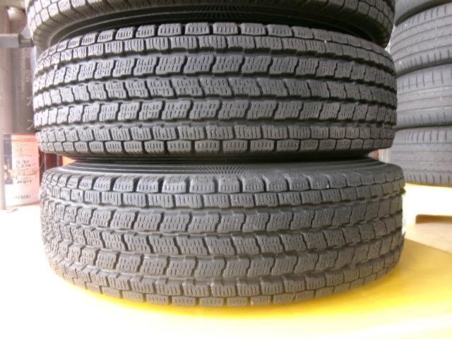 BRIDGESTONE
FEID
SK5
+
YOKOHAMA
iceGUARD
iG91