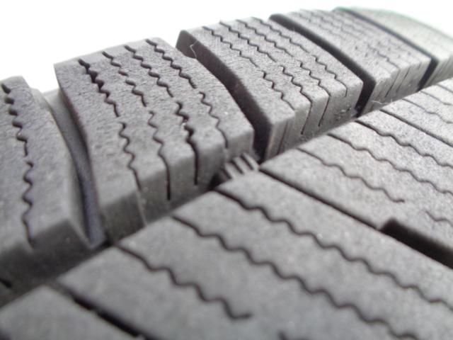 BRIDGESTONE BLIZZAK VRX3