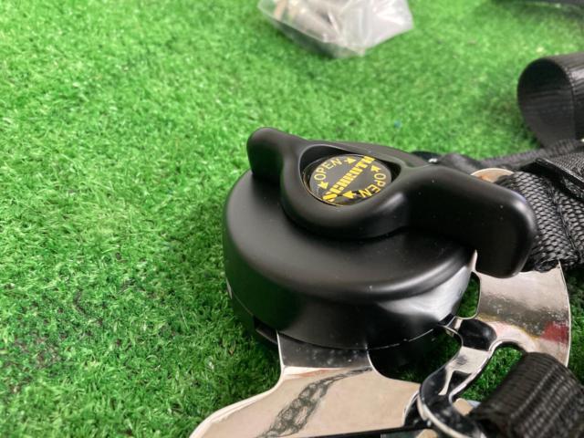 【SCHROTH】FHR 2x2 6点式シートベルト