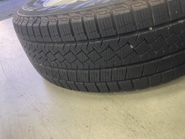 TOPY (Topy)
SIBILLA (Sybilla)
+
PIRELLI (Pirelli)
ICEZERO
ASIMMETRICO