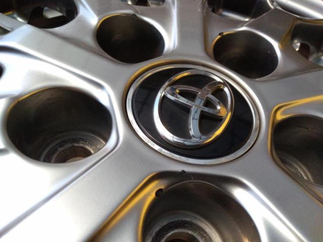 For use with genuine parts! (^^ Toyota genuine/BBS made)
80 series Noah / Voxy
Si / ZS grade
