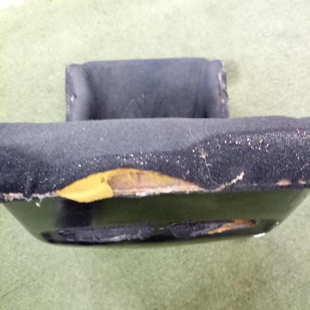 Unknown Manufacturer
Full bucket seat