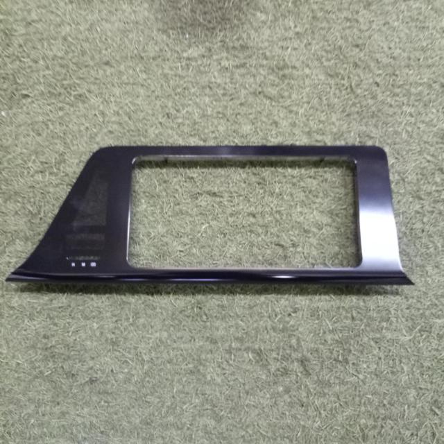 トヨタ純正 ZYX10 C-HR純正 オーディオパネル+インストルパネルセント