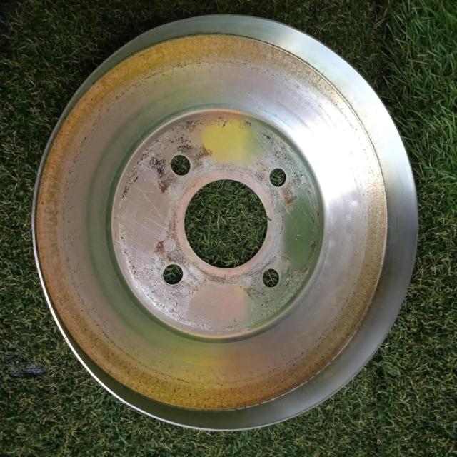 Rear drum brake, manufacturer unknown.
Hub cover
Left and right two set