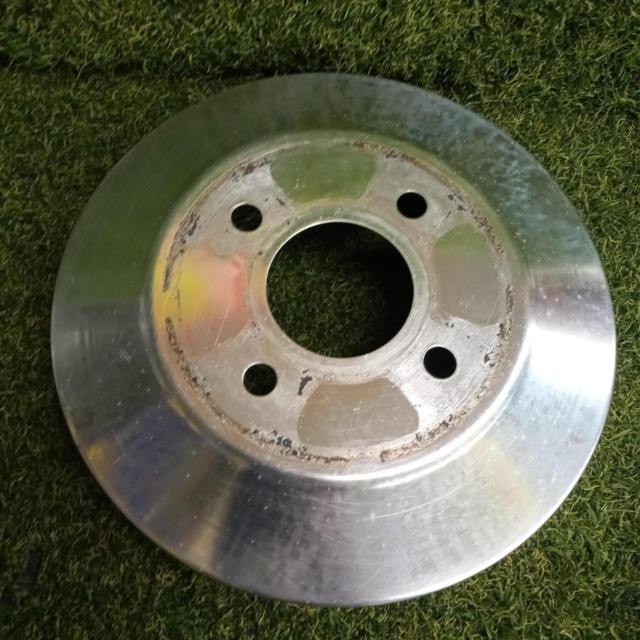 Rear drum brake, manufacturer unknown.
Hub cover
Left and right two set