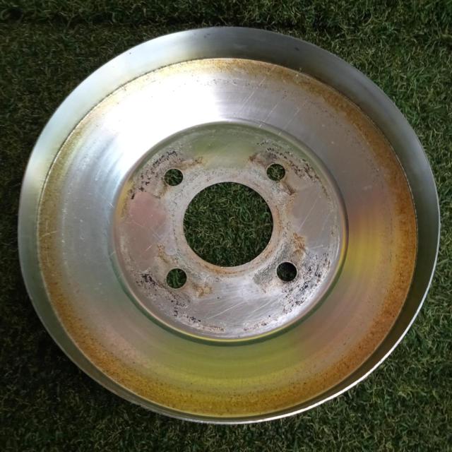 Rear drum brake, manufacturer unknown.
Hub cover
Left and right two set