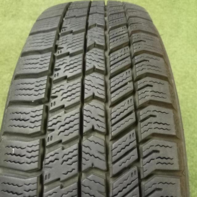 Manufacturer unknown Fang
Twin 10-spoke aluminum
+
GOODYEAR
ICE
NAVI
Eight
Manufactured in 2022
