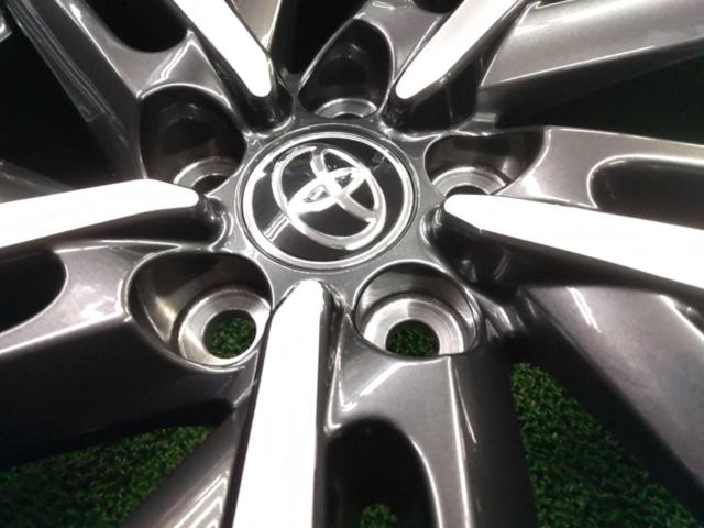 TOYOTA(トヨタ) 10 カローラクロス Zグレード前期純正ホイール