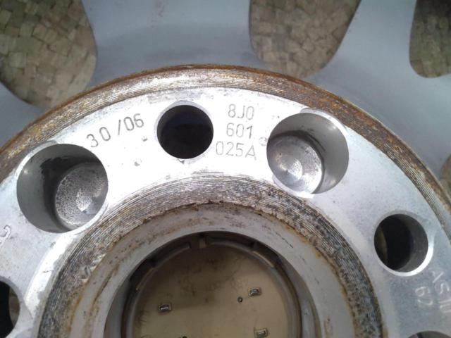 AUDI
8J
TT original wheel