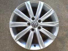 VolksWagen (Volkswagen)
5T
Tourane
Stockholm genuine wheels