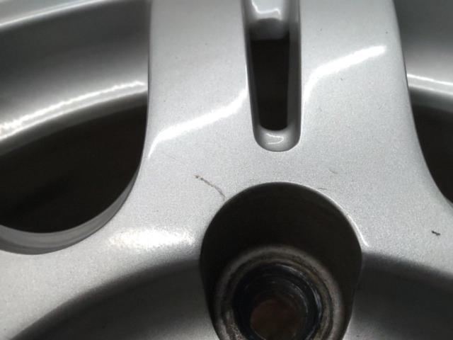 Unknown Manufacturer
Twin 6-spoke wheels