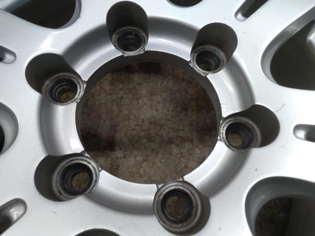 Unknown Manufacturer
Twin 6-spoke wheels