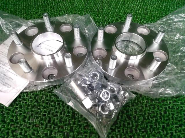High quality
Pro-spec
Hub integrated type
Wide tread spacer (15mm)