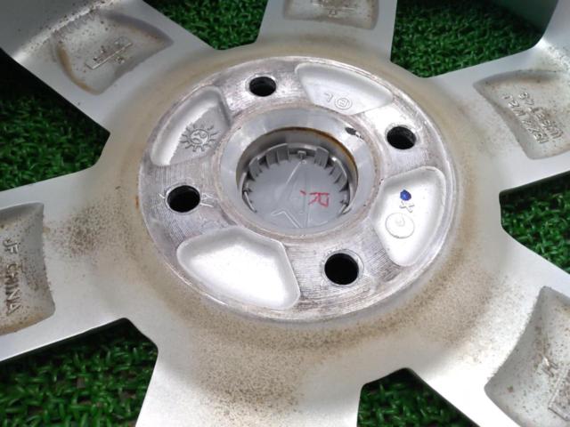 DAIHATSU(ダイハツ) タフト純正ホイール + BRIDGESTONE NEWNO ※製造年違い※