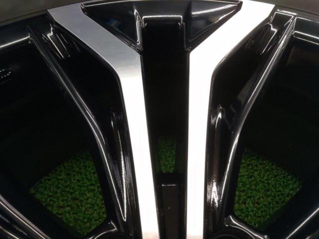 TOYOTA(トヨタ) クラウン クロスオーバー Gアドバンス純正ホイール + BRIDGESTONE BLIZZAK VRX3