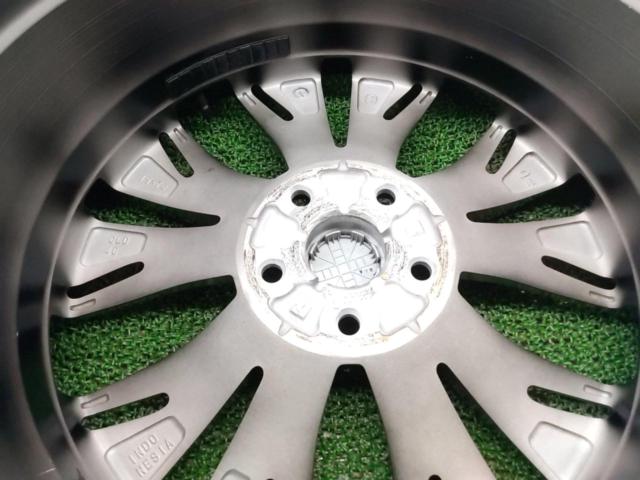 TOYOTA(トヨタ) クラウン クロスオーバー Gアドバンス純正ホイール + BRIDGESTONE BLIZZAK VRX3