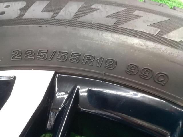 TOYOTA(トヨタ) クラウン クロスオーバー Gアドバンス純正ホイール + BRIDGESTONE BLIZZAK VRX3
