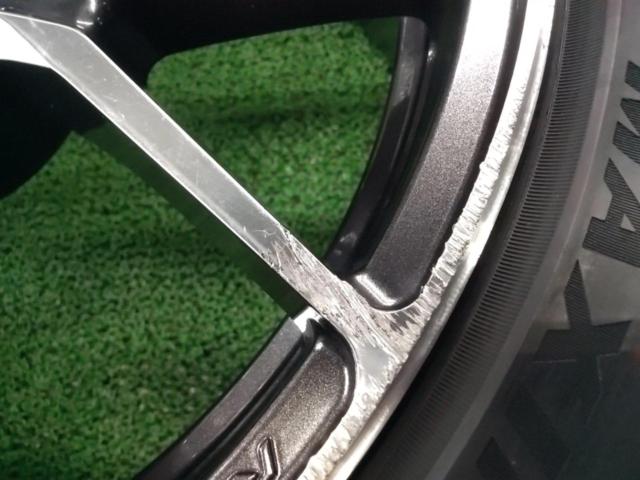 RAYS(レイズ) GRAM LIGHTS 57BNA + MAXTREK MAXIMUS M2 ※残り溝違い※