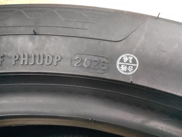 DURATURN
MOZZO
SPORT
S2
Tire only four set