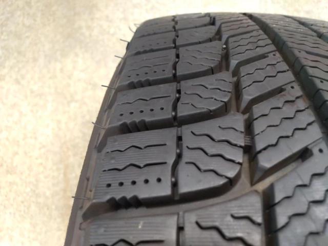 TOYOTA (Toyota)
200
Hiace genuine steel wheel
+
MICHELIN
AGLIS
X-ICE