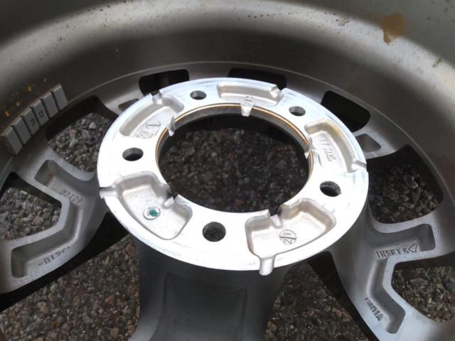 SUZUKI (Suzuki)
JB 74 W
Jimny Sierra genuine wheel
+
BRIDGESTONE
DUELER
H / T
852