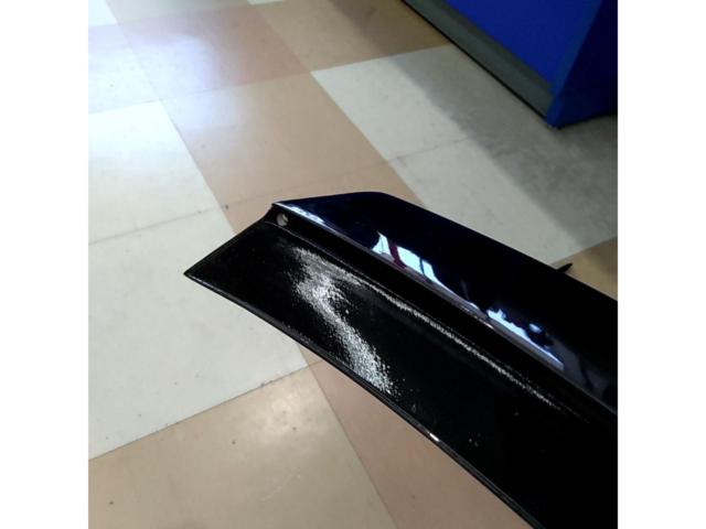 No-brand trunk spoiler
■MAZDA3
Sedan