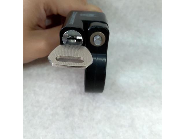 DOBERMAN Helmet Lock