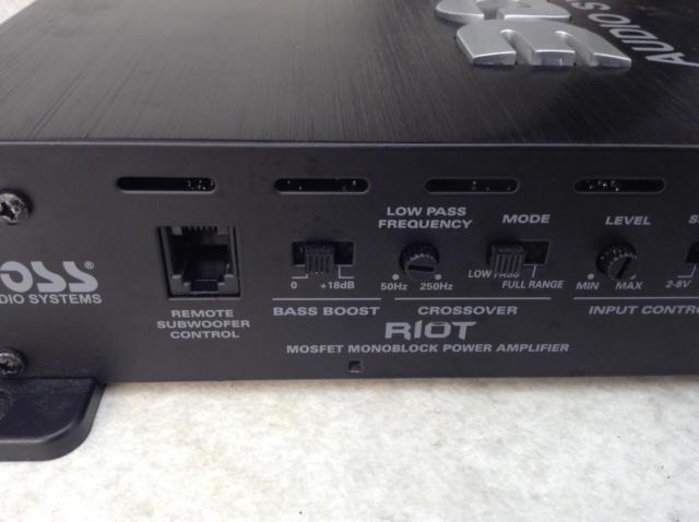 BOSS BOSS
RIOT
R1100M