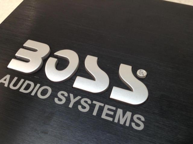 BOSS BOSS
RIOT
R1100M