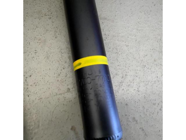 Suzuki genuine shock absorbers for Jimny
JB64