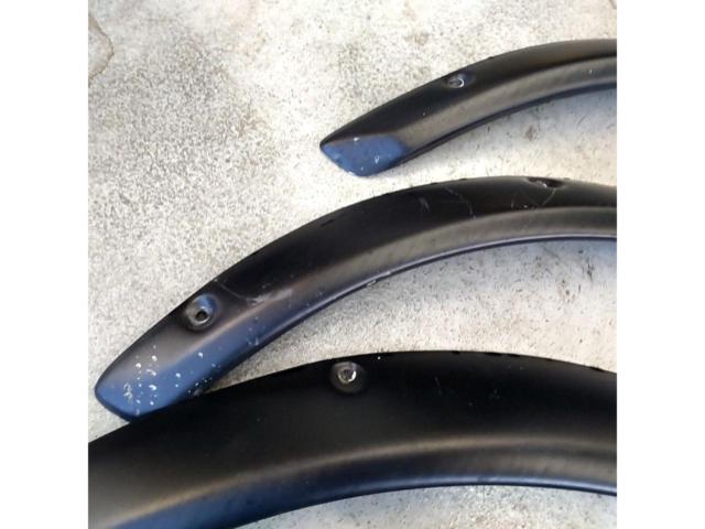 Unknown manufacturer universal overfenders ■ Sunny Truck
Used with GB122