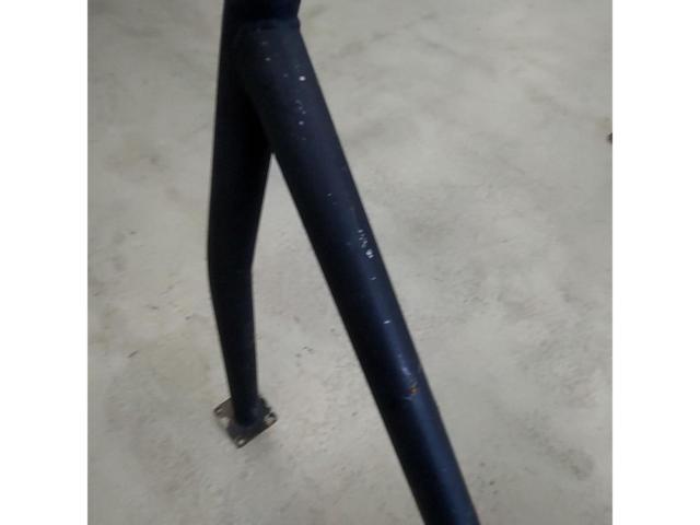 Unknown manufacturer steel roll bar ■ Sunny Truck
GB122