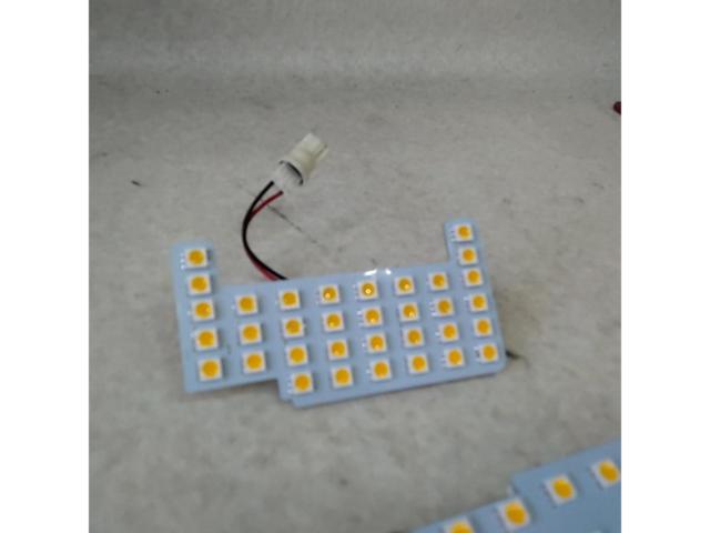 Unknown manufacturer LED interior lamp
Front/Rear ■ Hustler/MR52S/92S