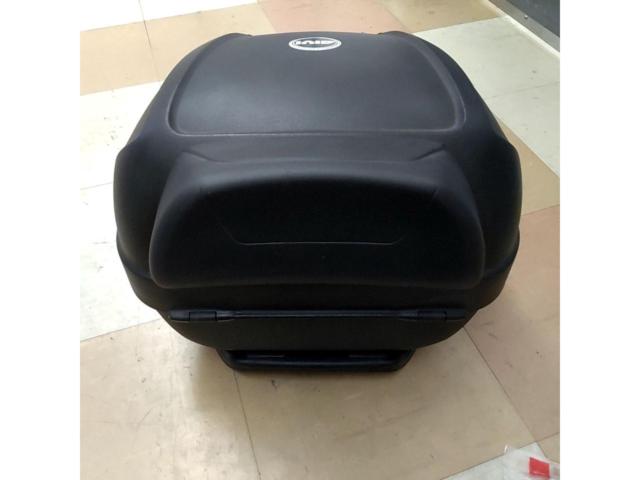 【GIVI】モノロックケース 品番や容量は不明