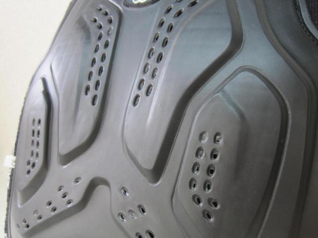 BERIK CHEST PROTECTOR P-261-BK FREE ベリック 胸部 プロテクター