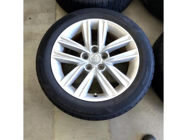 Toyota genuine 210 series Crown genuine wheels + BRIDGESTONE MULTIWEATHER
All-season tires