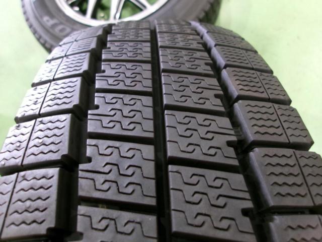 Newer model with plenty of tread! Wheels unused and balanced. DUNLOP tires.
WINTER
MAXX
LV01
for
VAN
+
JAPAN three yang
ZACK
JP-205